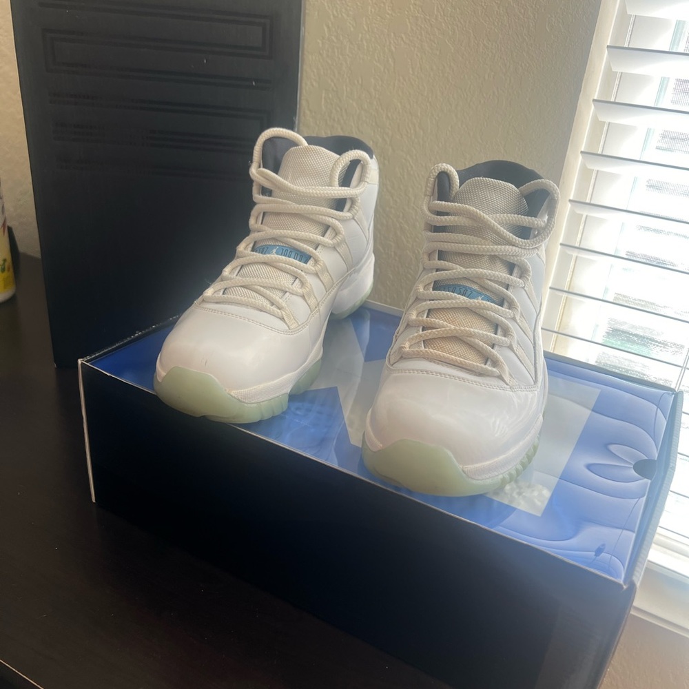 Nike Air Jordan 11 Retro